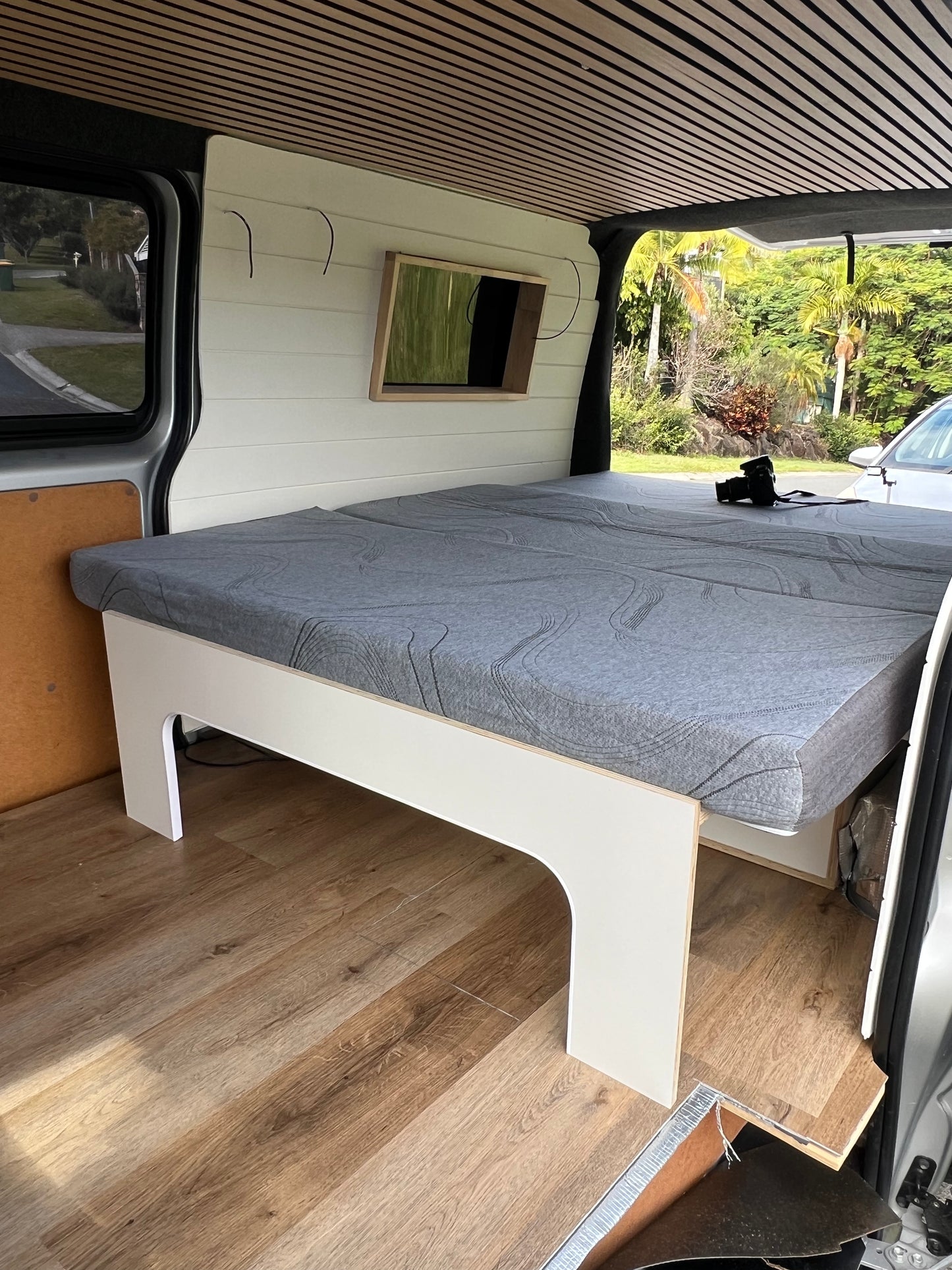 sliding camper bedbox Toyota Hiace